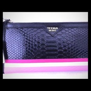 Victoria’s Secret Clutch Purse Wallet New VS (DQ)